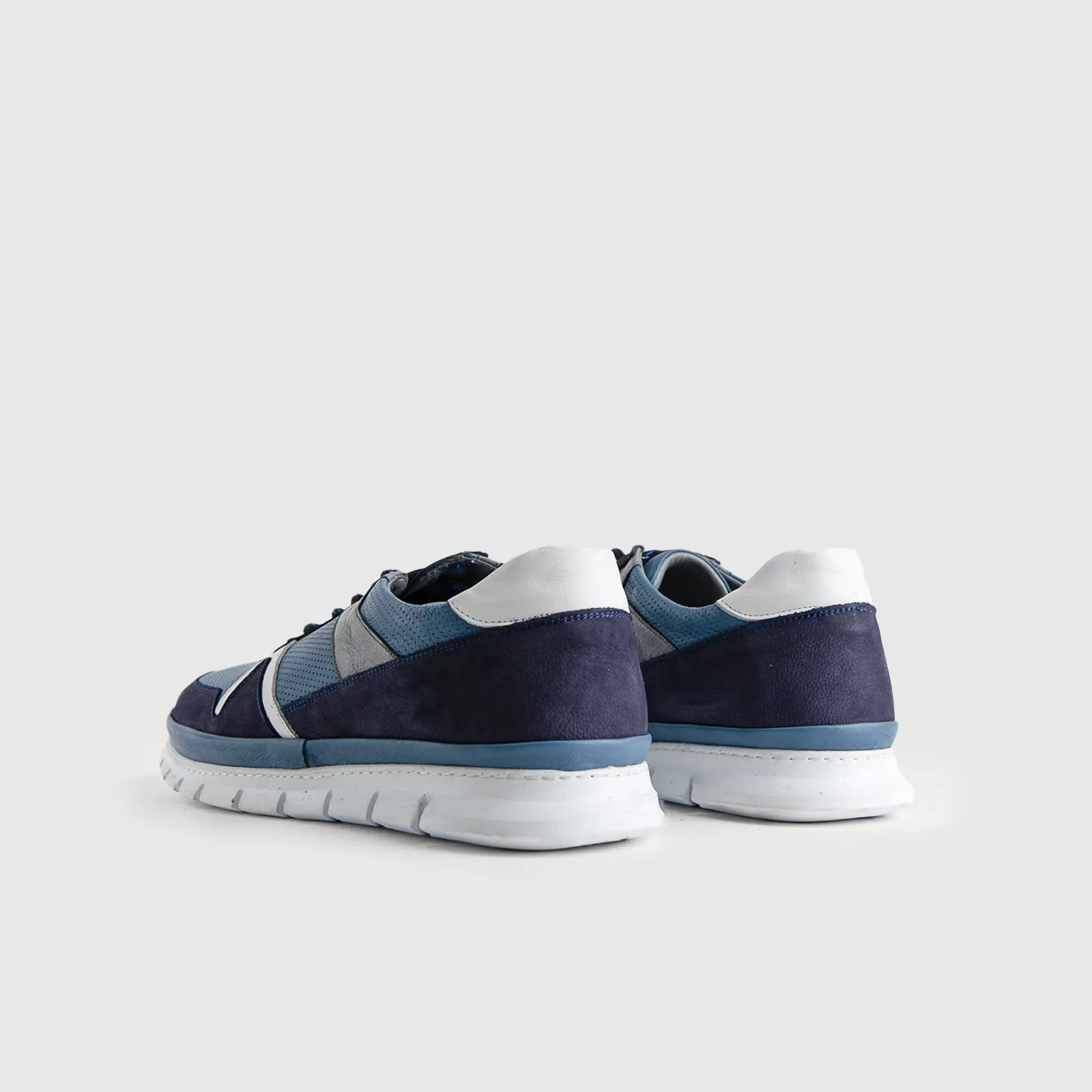 Casual Sneakers - 4382