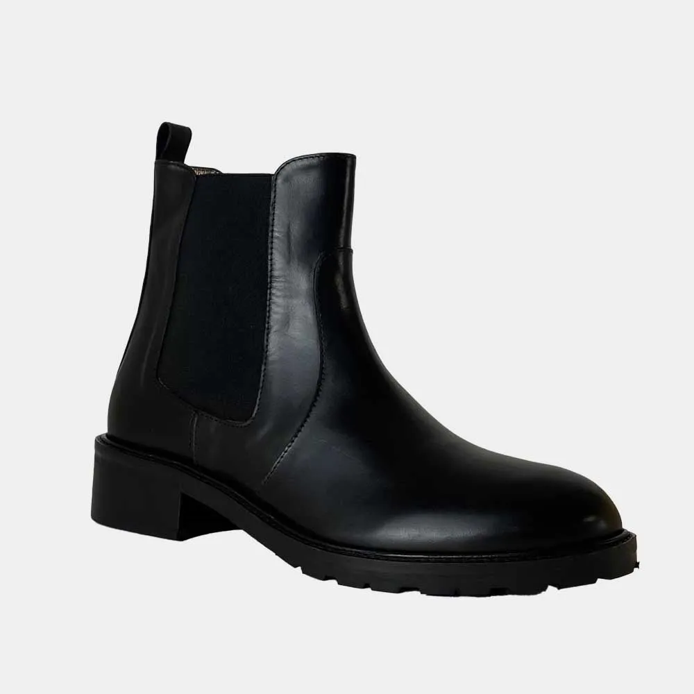 CHELSEA BOOTS ANN TUIL ARTIST