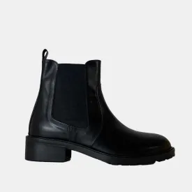 CHELSEA BOOTS ANN TUIL ARTIST
