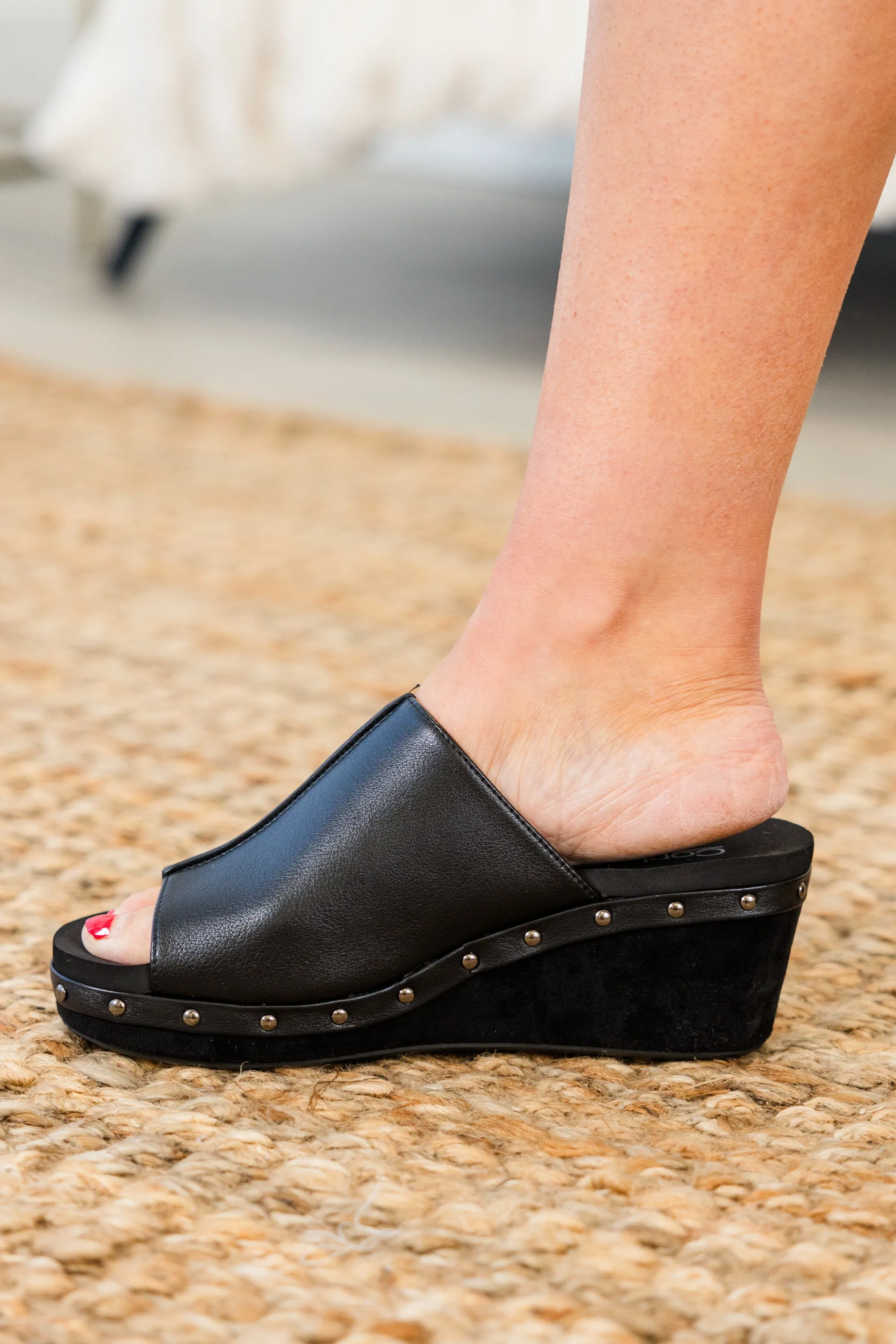 Corky's: What You're Missing Wedges, Black