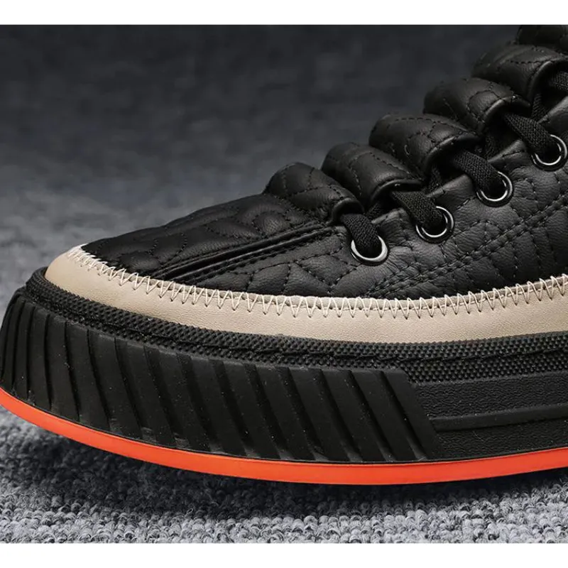 Light Casual Sneakers