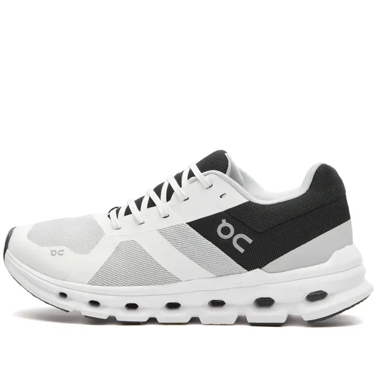 ON CLOUDRUNNER - WHITE / BLACK