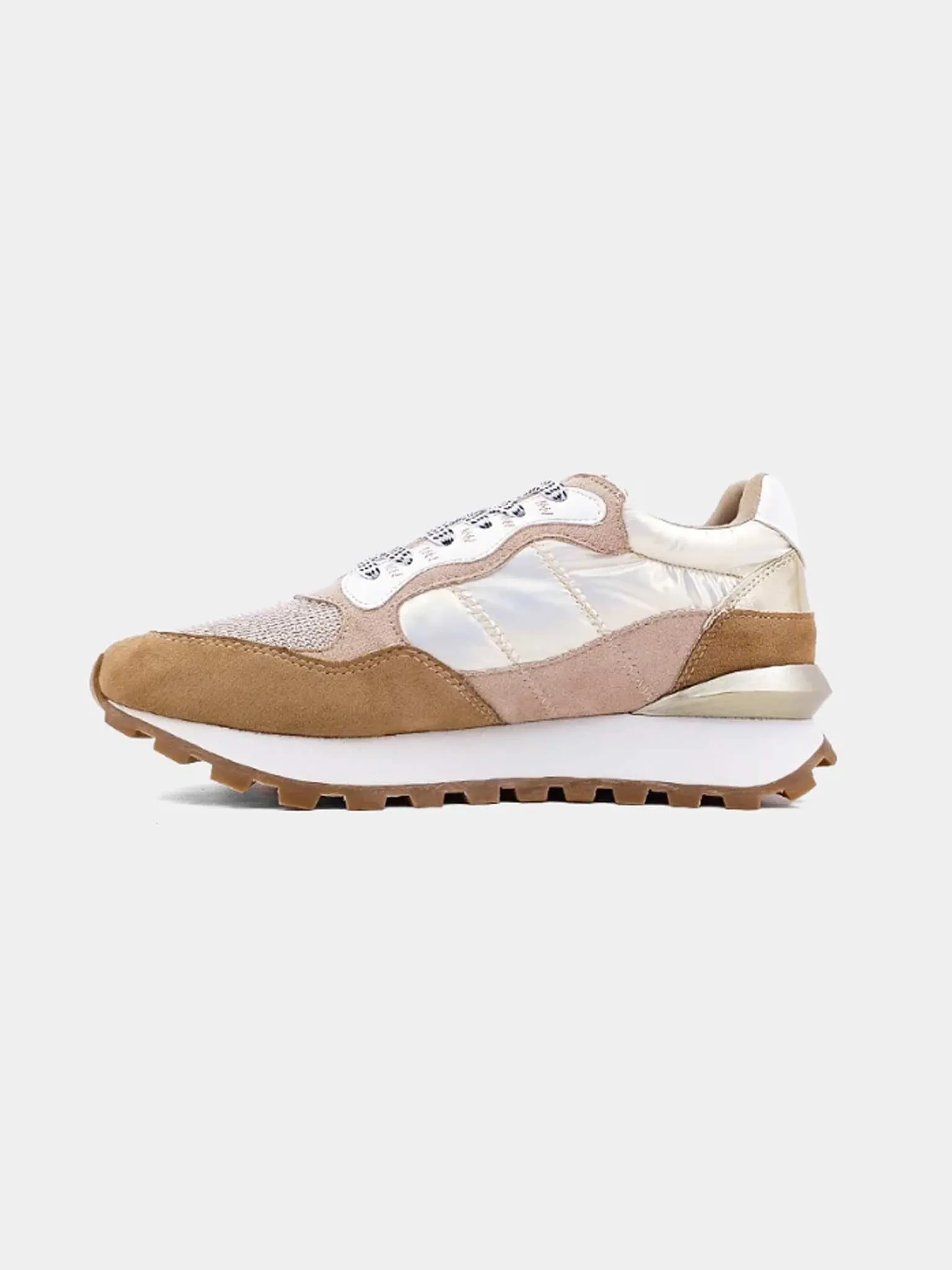 Phoebe Sneaker in Camel